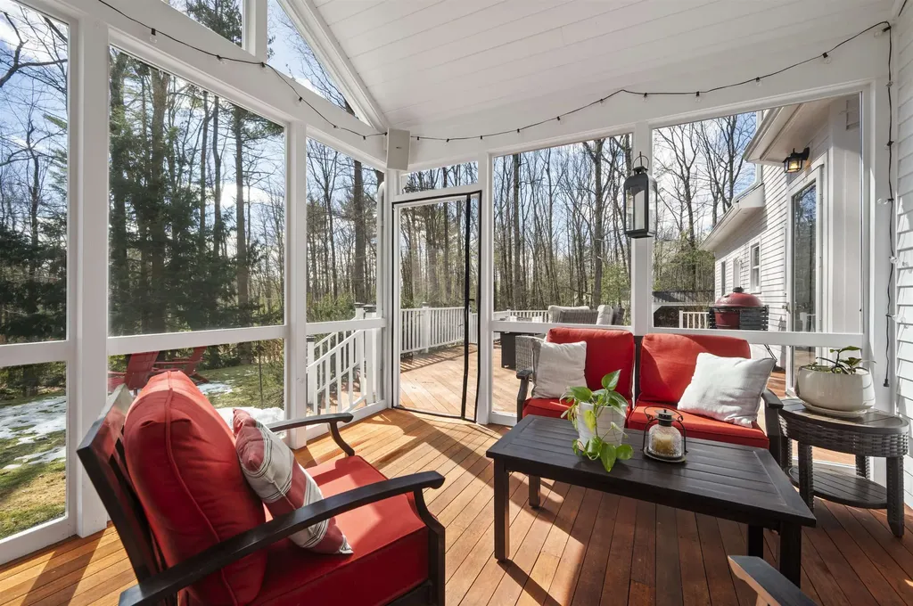 14 Boylston Terrace Amherst NH 03031