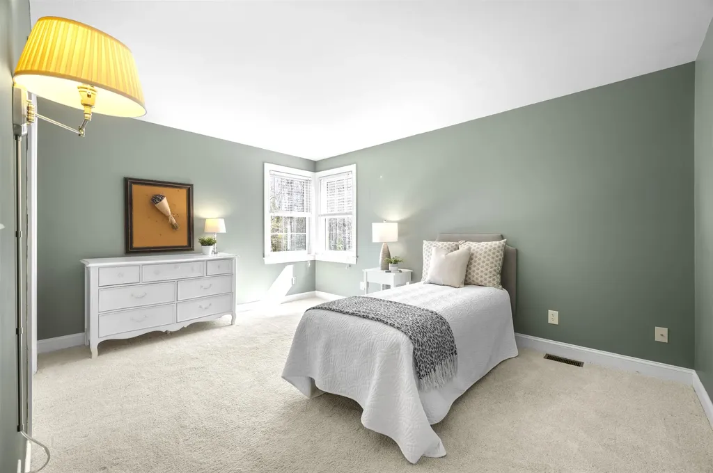 14 Boylston Terrace Amherst NH 03031