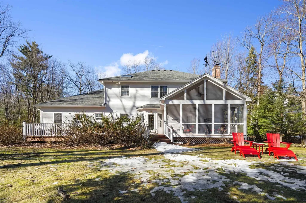 14 Boylston Terrace Amherst NH 03031