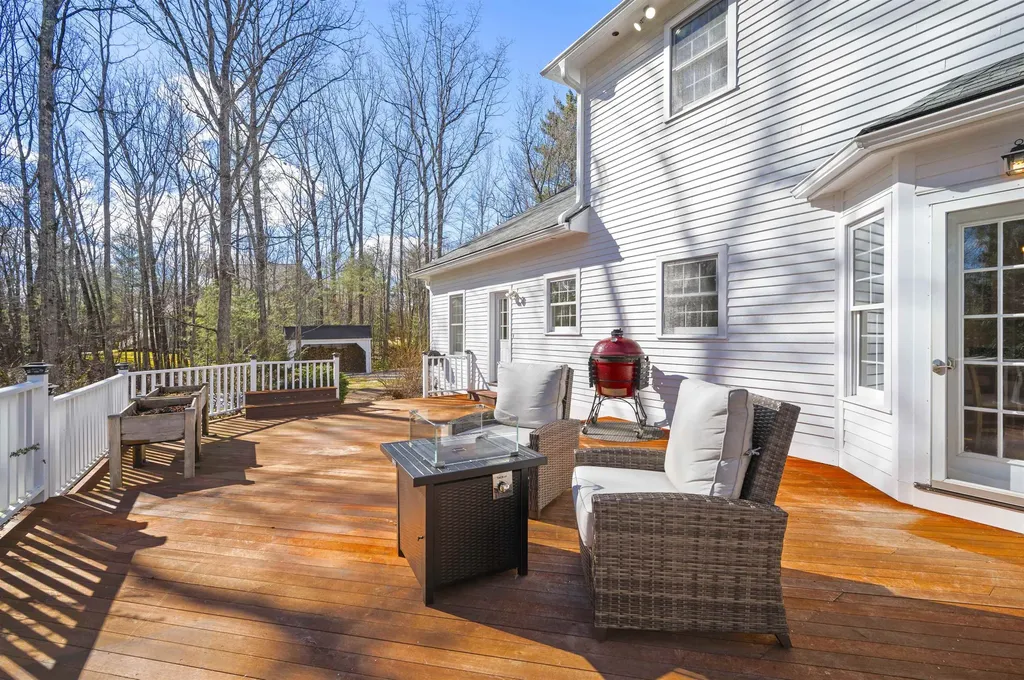 14 Boylston Terrace Amherst NH 03031