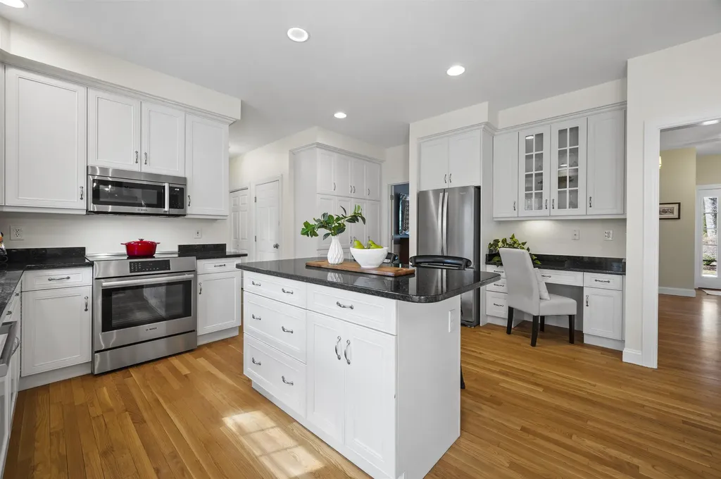 14 Boylston Terrace Amherst NH 03031