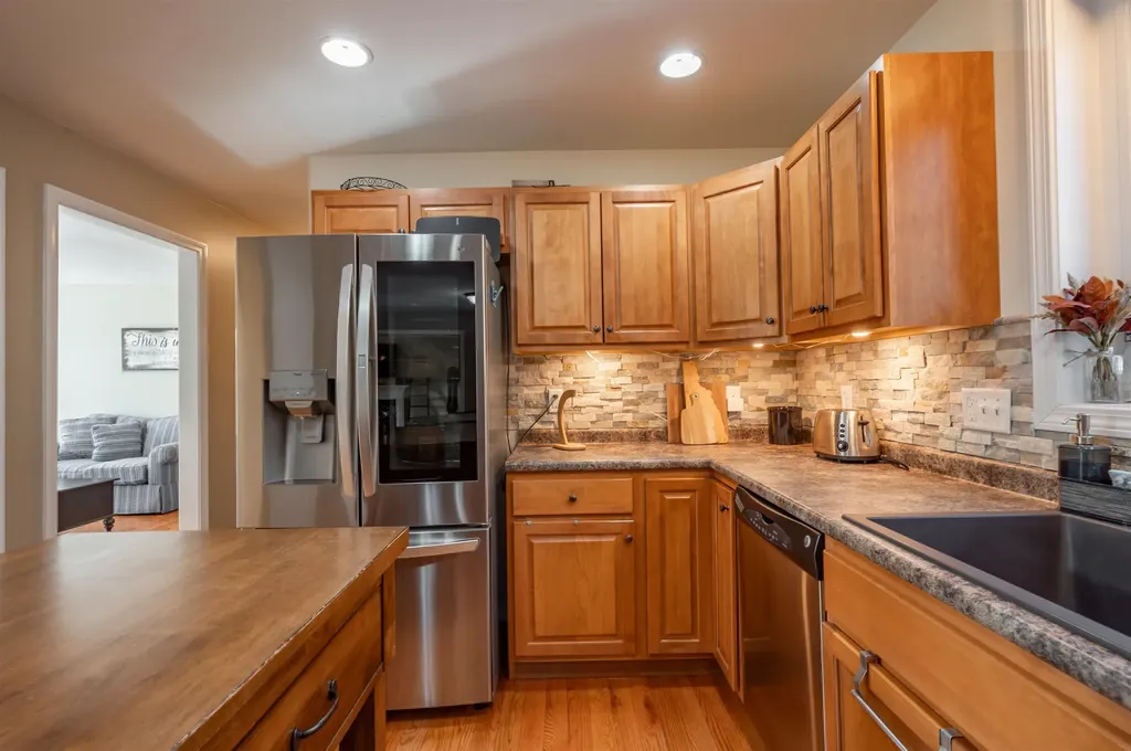 43 Lampton Drive Derry NH 03308