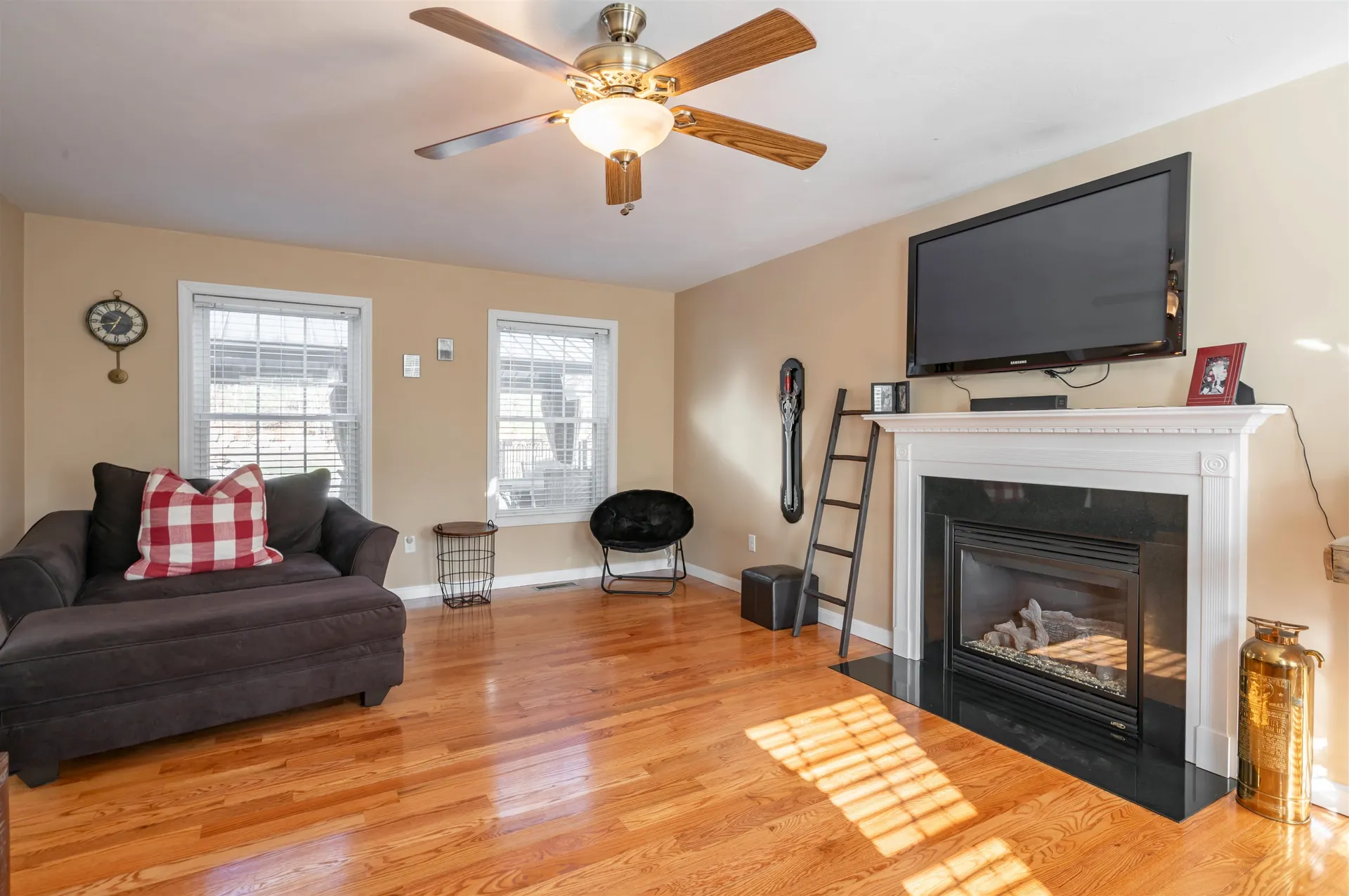 43 Lampton Drive Derry NH 03308