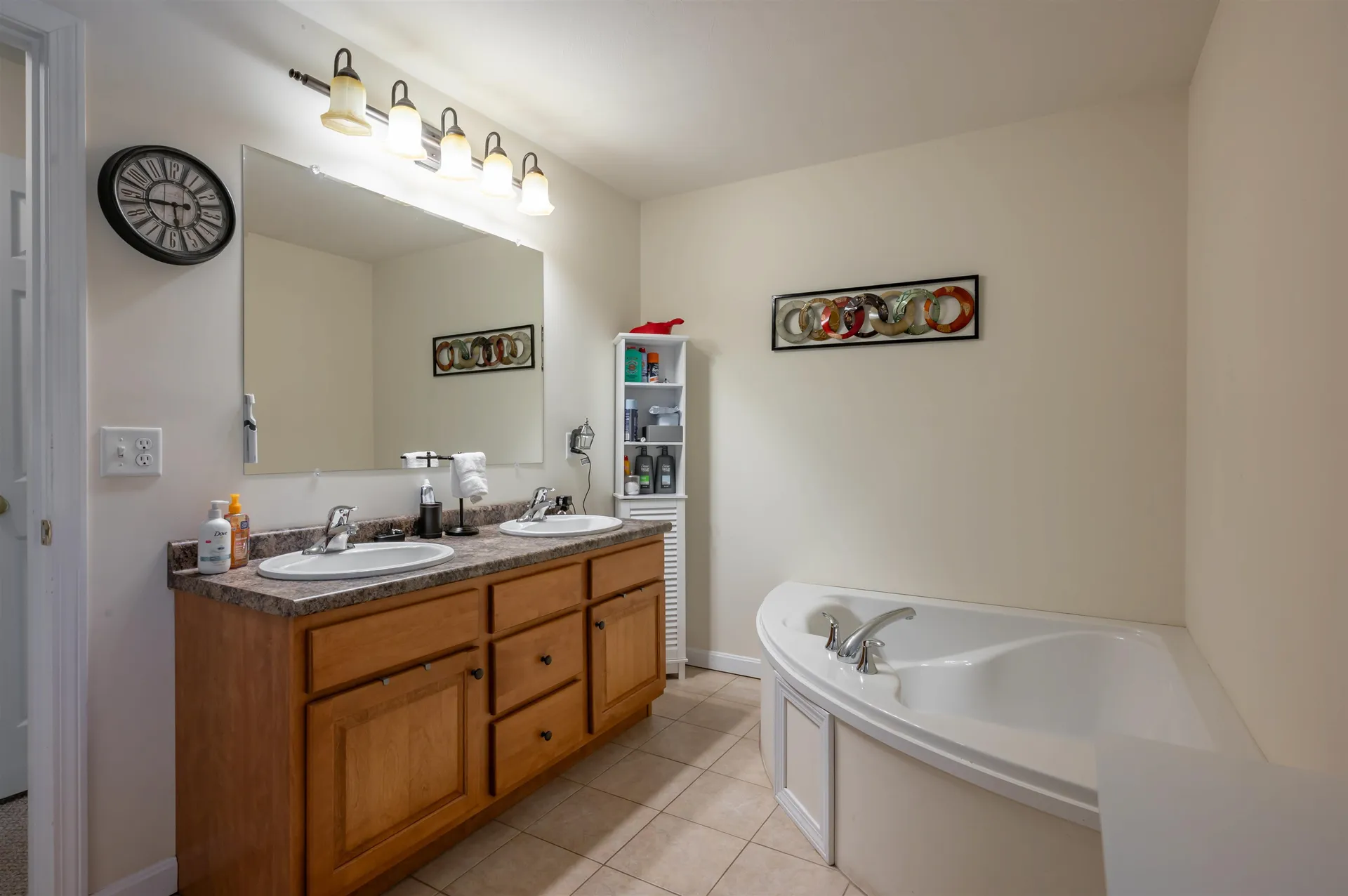 43 Lampton Drive Derry NH 03308