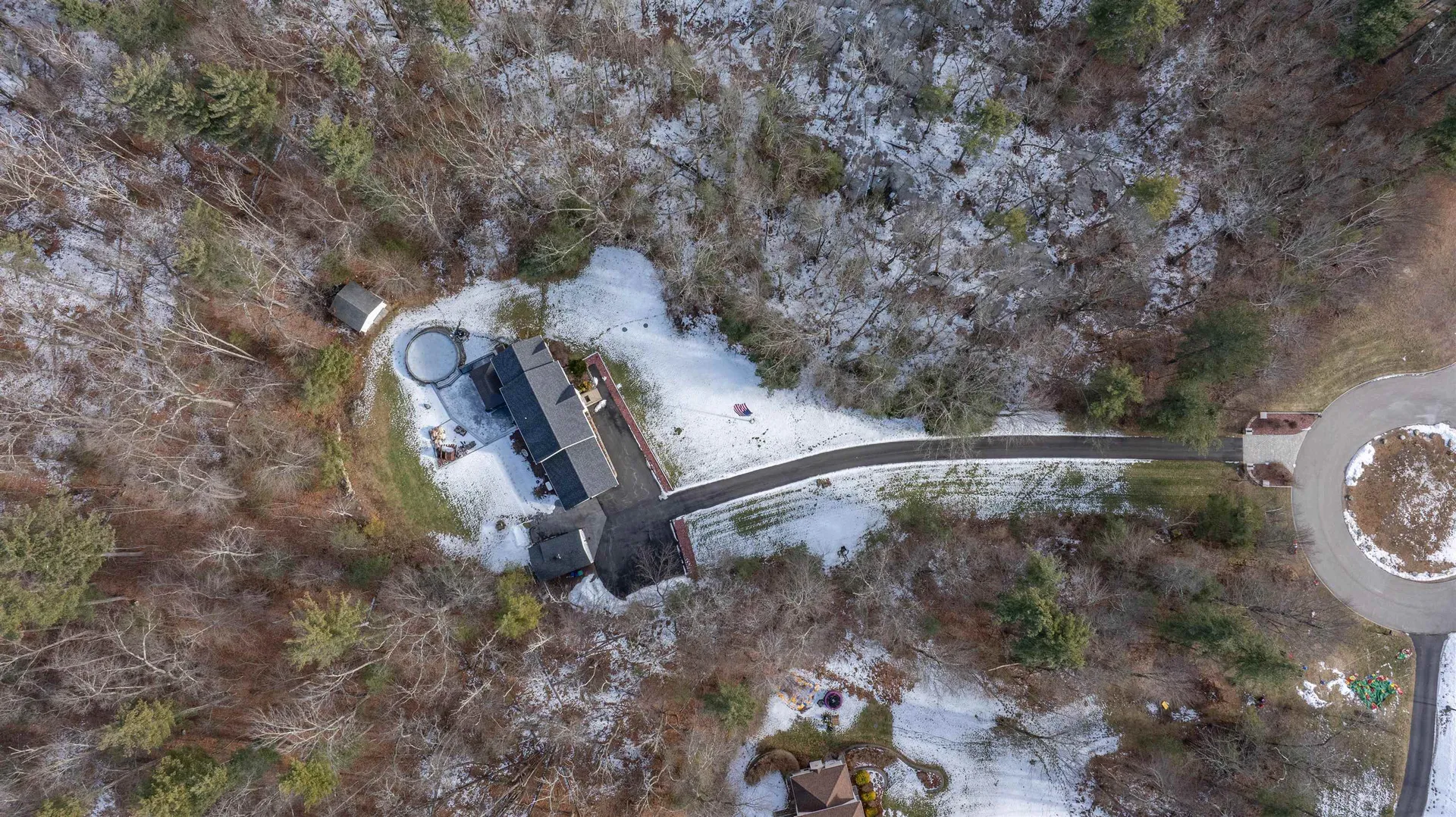 43 Lampton Drive Derry NH 03308