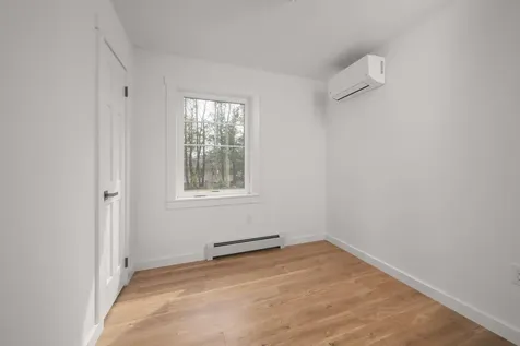 11 Ayers Lane Dover NH 03820