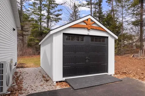 11 Ayers Lane Dover NH 03820