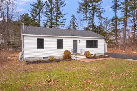 11 Ayers Lane Dover NH 03820