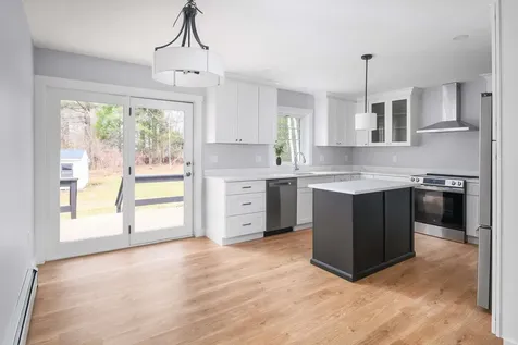 11 Ayers Lane Dover NH 03820