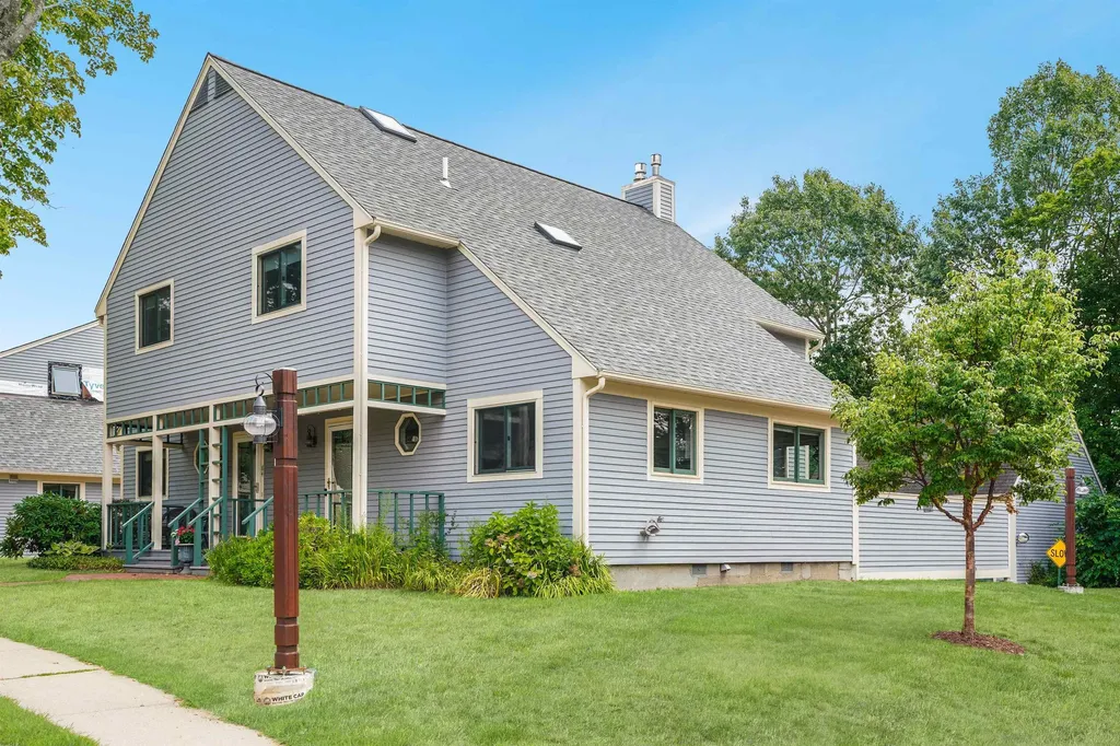 82 Spinnaker Way Portsmouth NH 03801