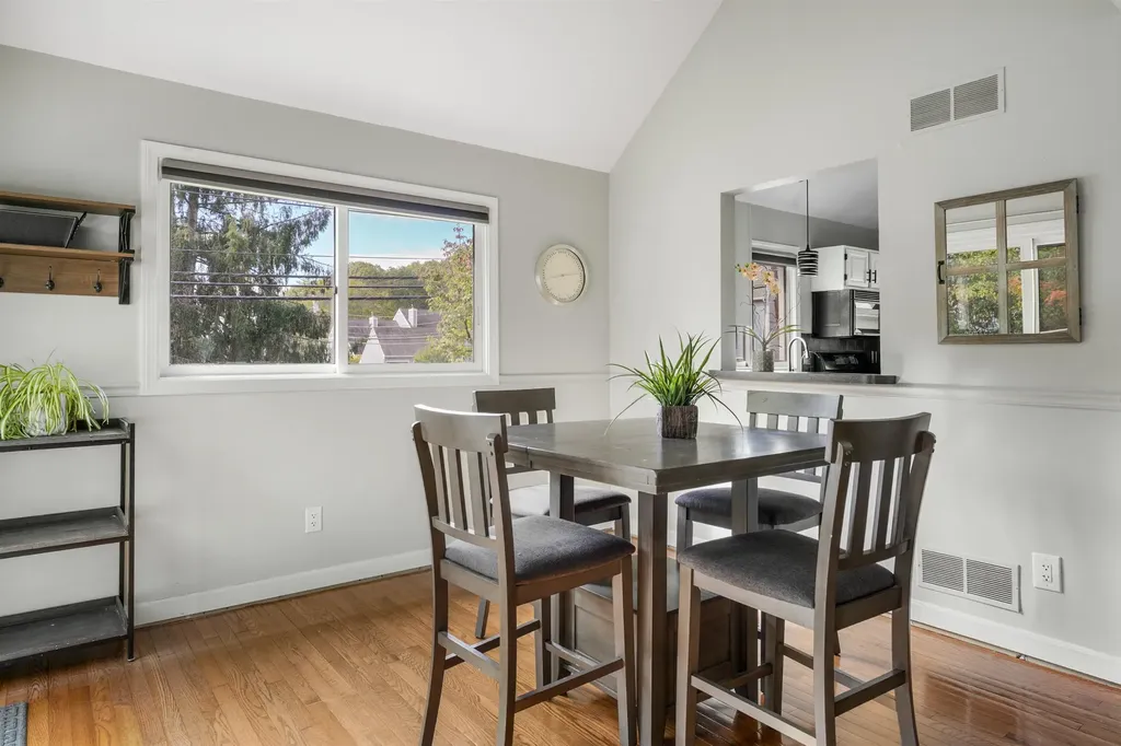 82 Spinnaker Way Portsmouth NH 03801
