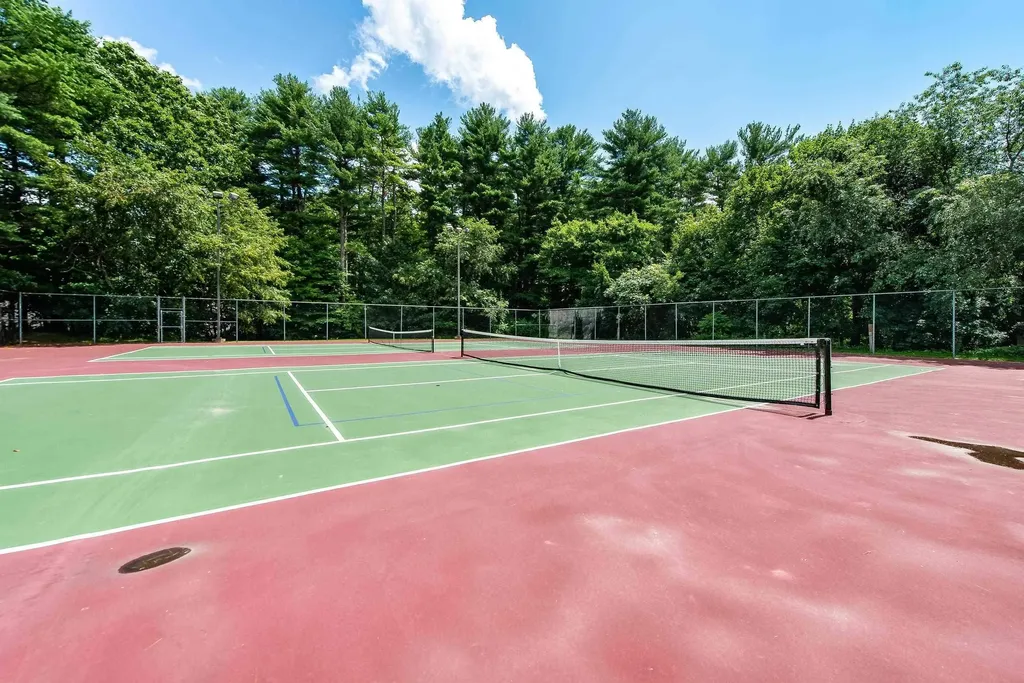 82 Spinnaker Way Portsmouth NH 03801