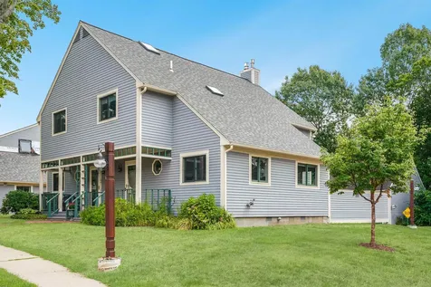 82 Spinnaker Way Portsmouth NH 03801