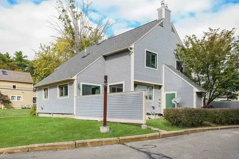 82 Spinnaker Way Portsmouth NH 03801