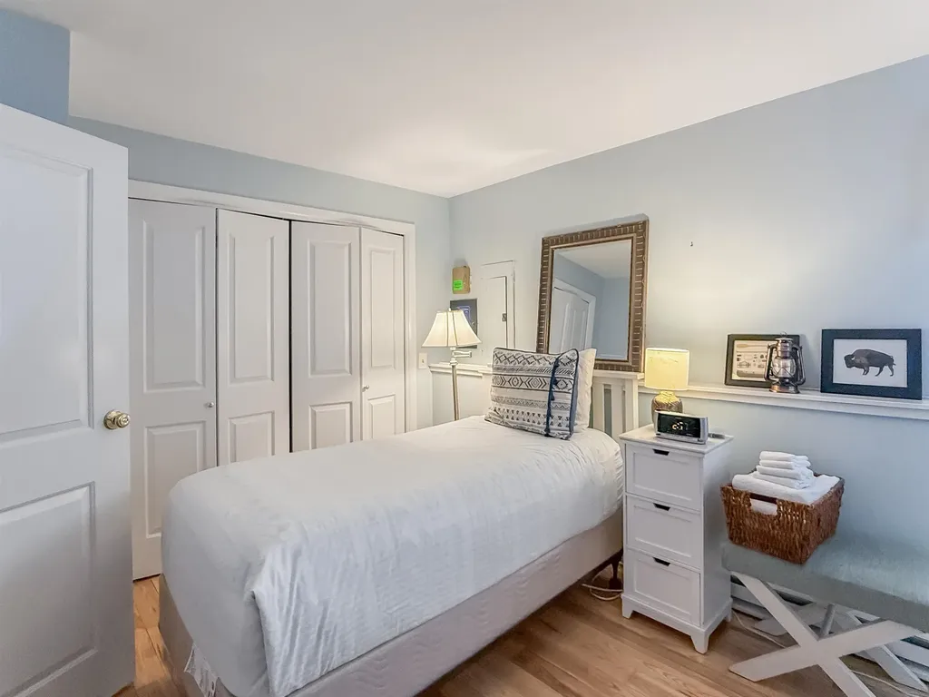 105 Williams Lane Hartford VT 05091