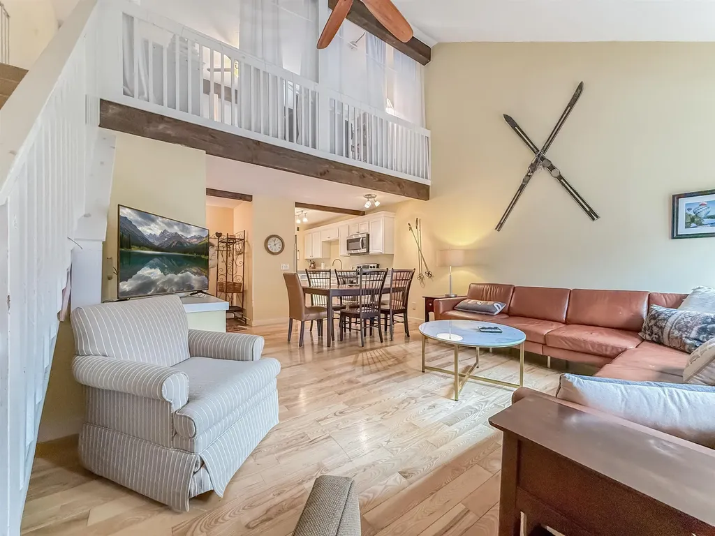 105 Williams Lane Hartford VT 05091