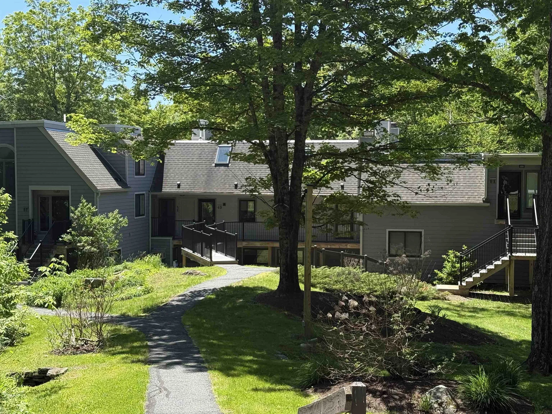 105 Williams Lane Hartford VT 05001