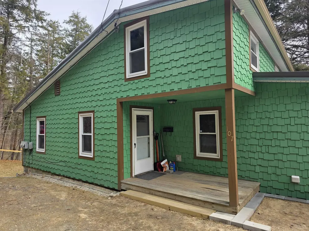 107 Litchfield Street Springfield VT 05156