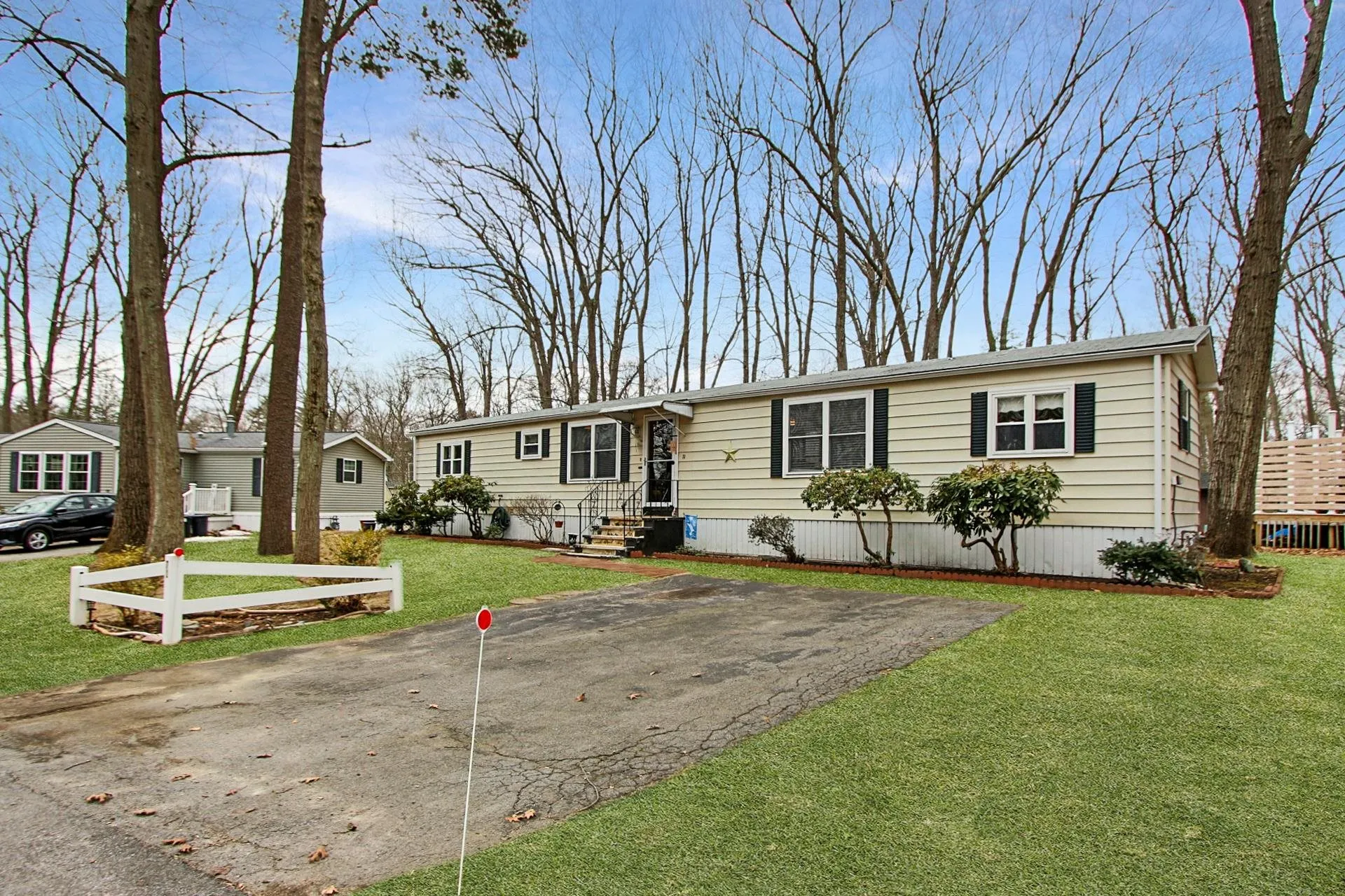 71 Cynthia Circle Seabrook NH 03874