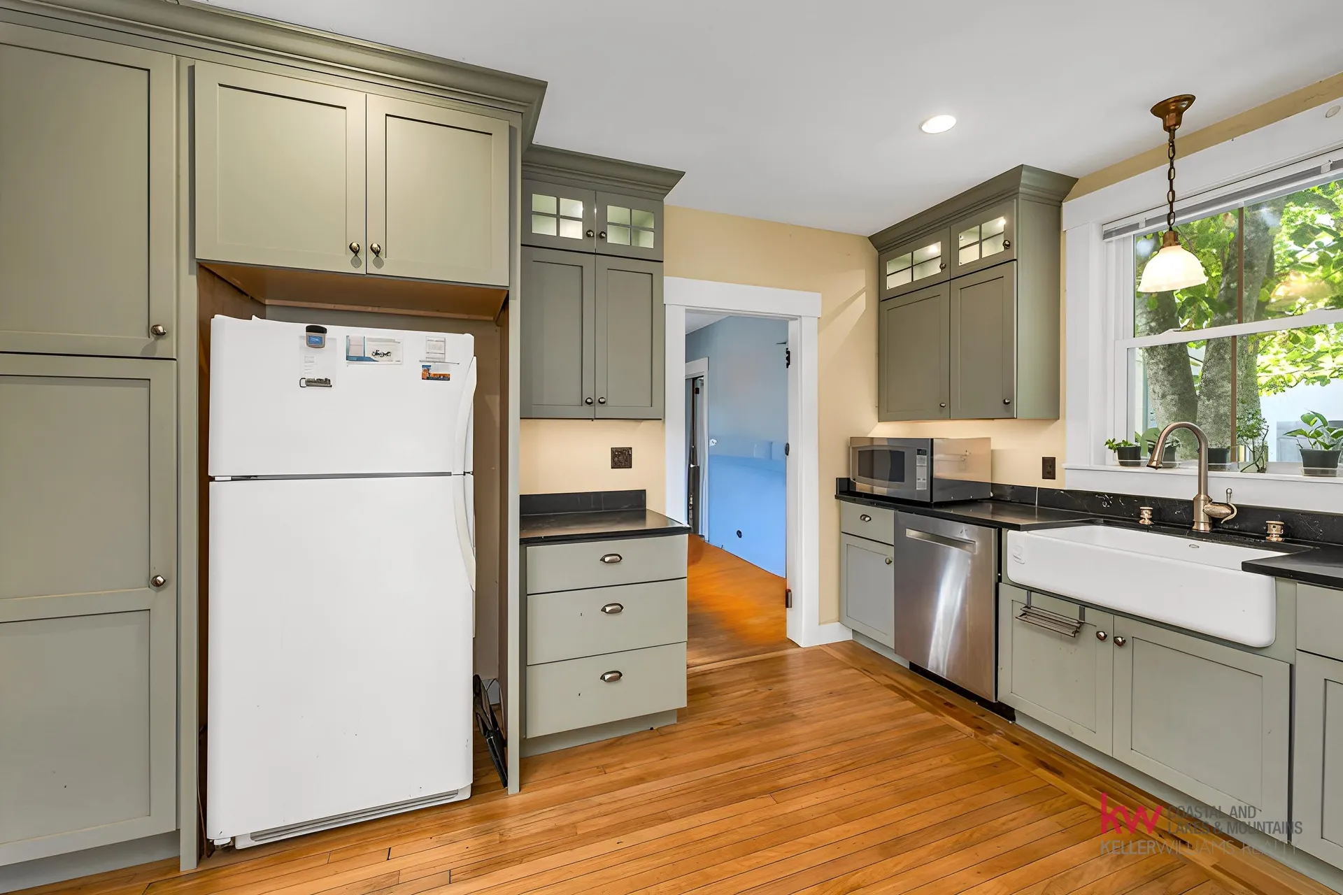829 Bearcamp Highway & 10 Mountain Road Tamworth NH 03883