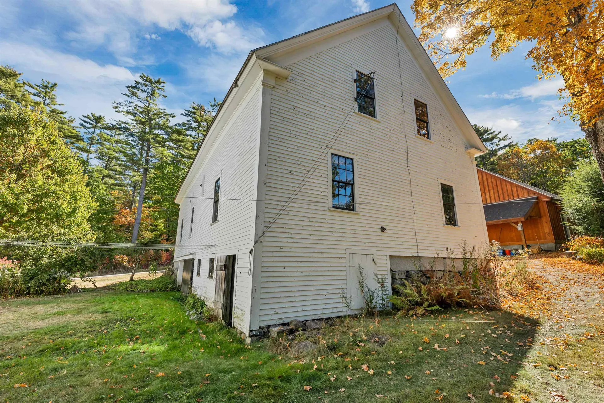 829 Bearcamp Highway & 10 Mountain Road Tamworth NH 03883