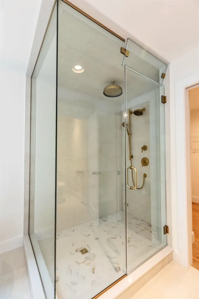 17-4-34 Boiling Kettle Way Bedford NH 03110