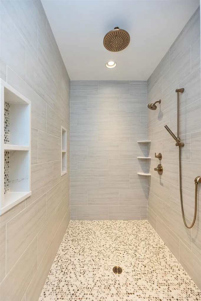 17-4-34 Boiling Kettle Way Bedford NH 03110