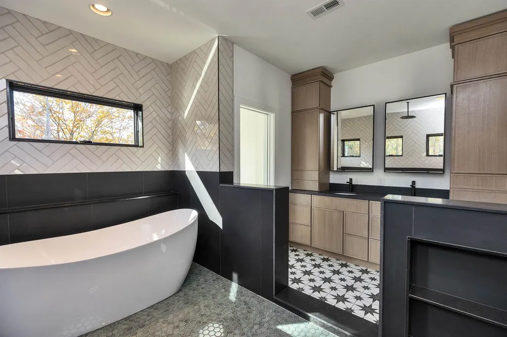 17-4-34 Boiling Kettle Way Bedford NH 03110