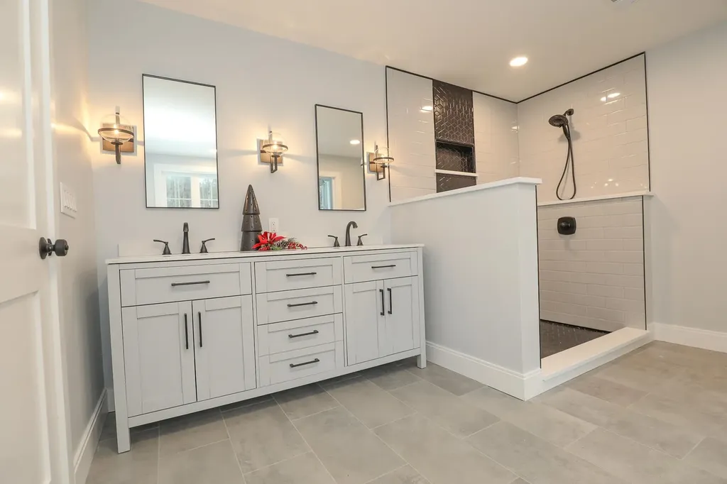 17-4-34 Boiling Kettle Way Bedford NH 03110