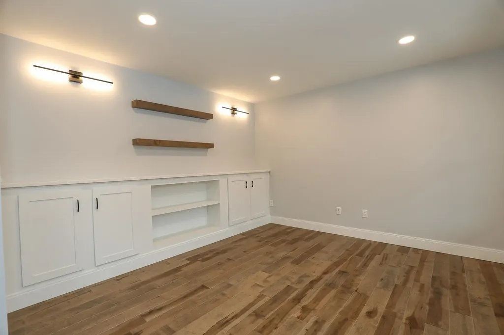 17-4-34 Boiling Kettle Way Bedford NH 03110