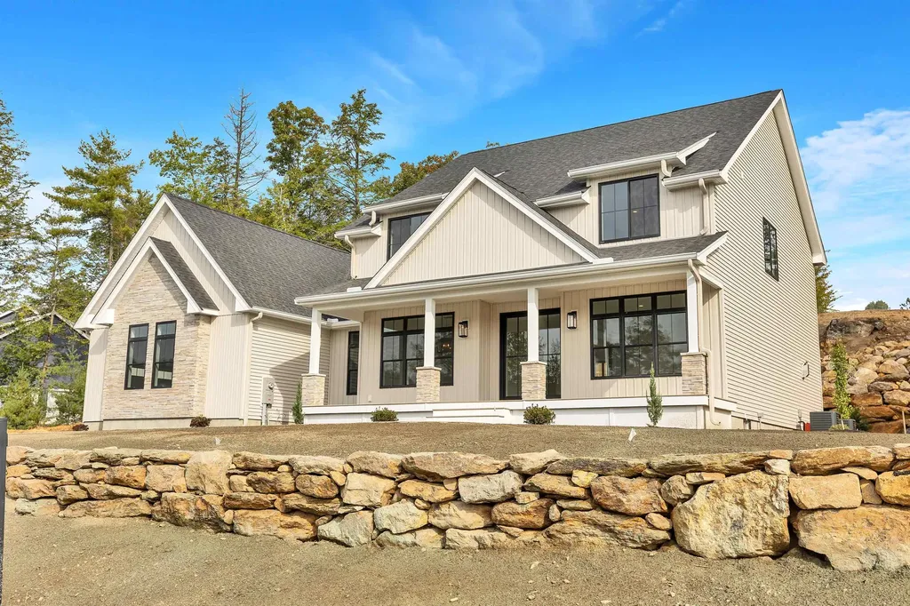 17-4-34 Boiling Kettle Way Bedford NH 03110