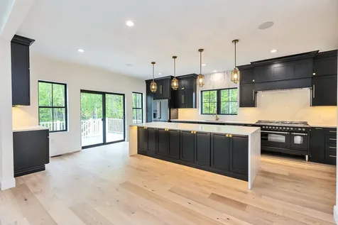 17-4-34 Boiling Kettle Way Bedford NH 03110