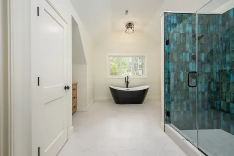 17-4-34 Boiling Kettle Way Bedford NH 03110