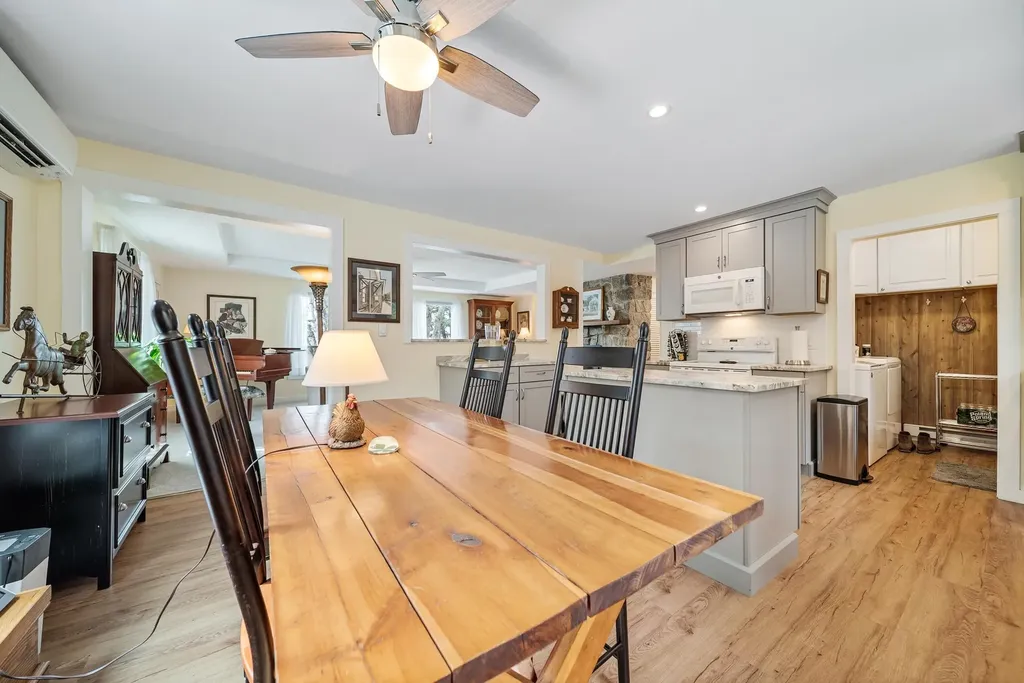 109 Middle Winchendon Road Rindge NH 03461