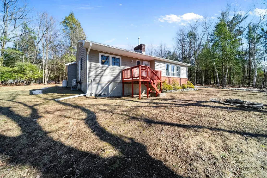 109 Middle Winchendon Road Rindge NH 03461