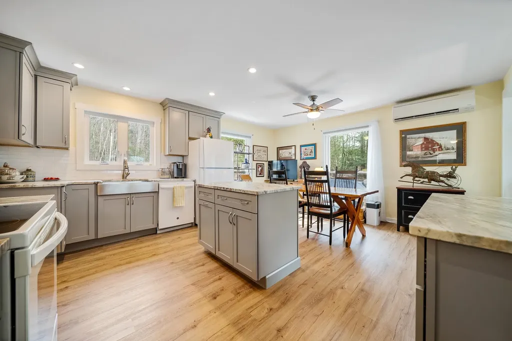 109 Middle Winchendon Road Rindge NH 03461