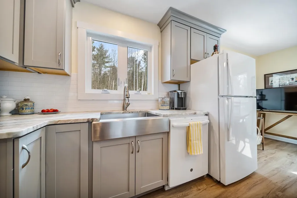 109 Middle Winchendon Road Rindge NH 03461