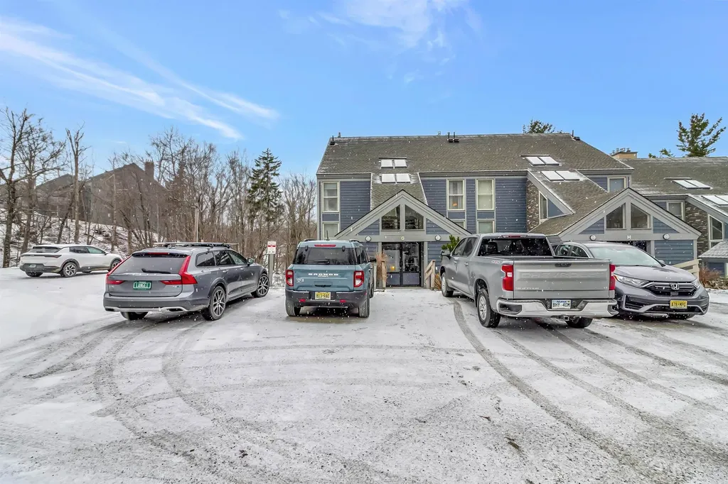 907 East Mountain Road Killington VT 05751