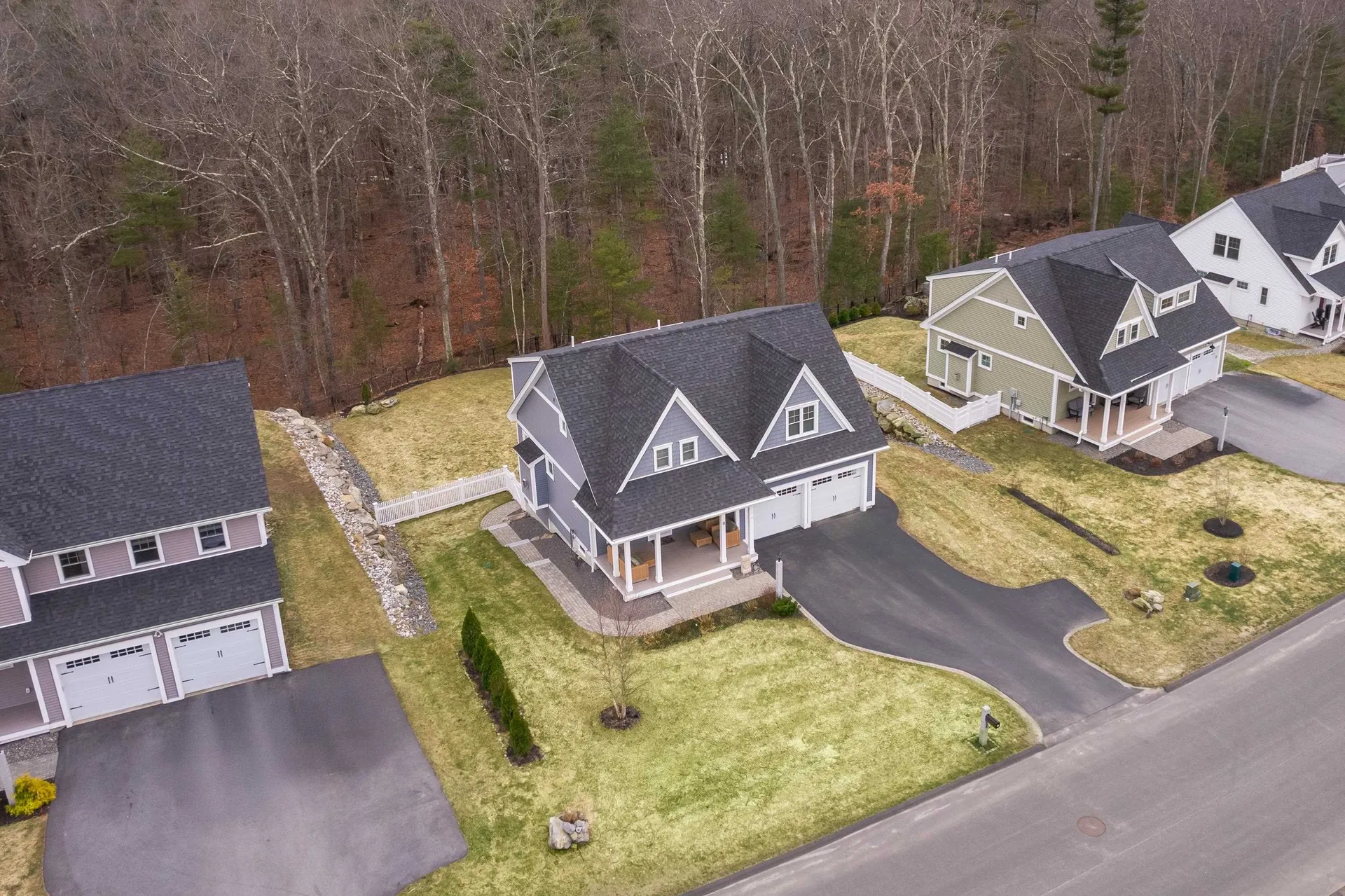 13 Clover Lane Londonderry NH 03053