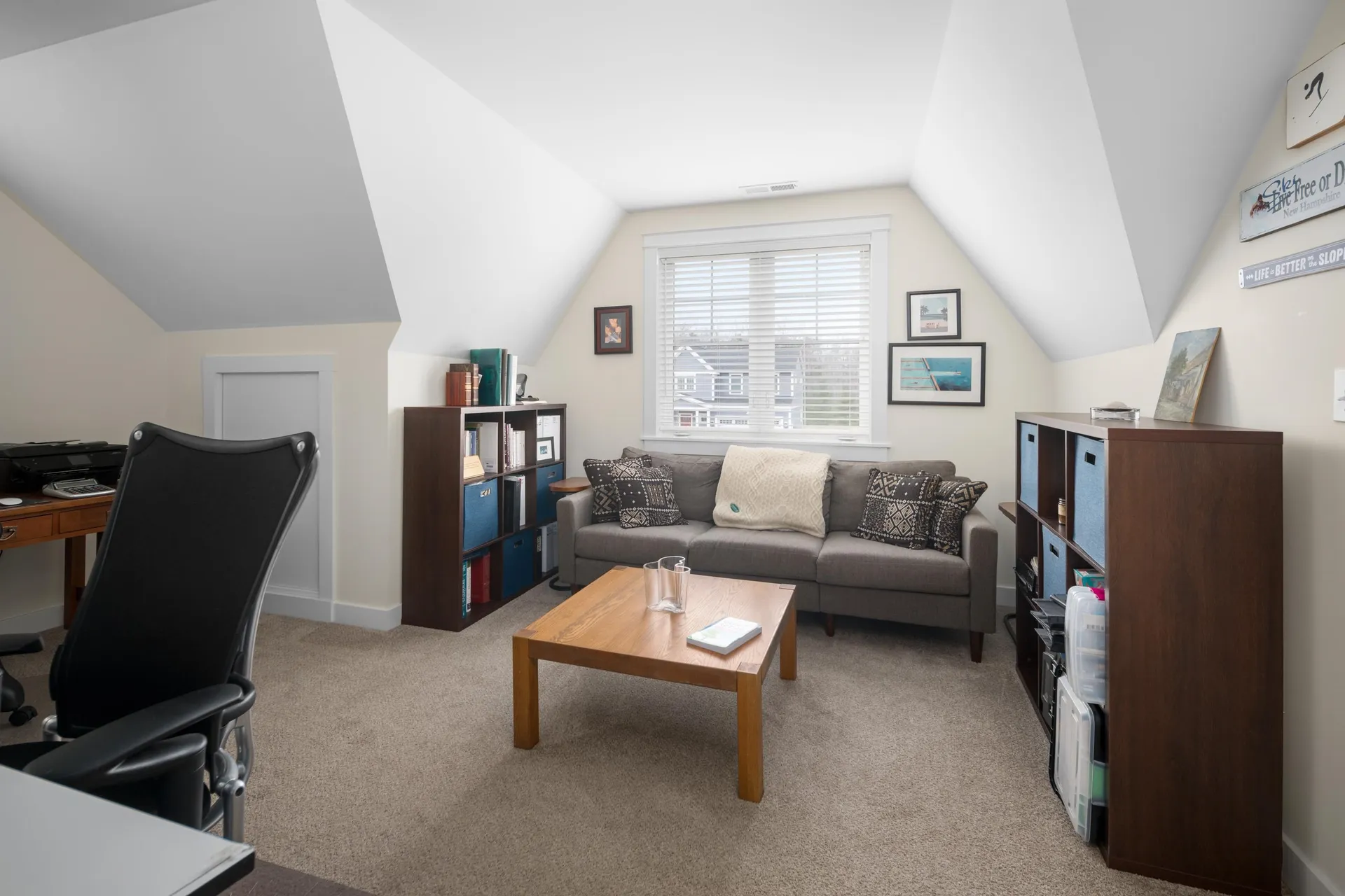13 Clover Lane Londonderry NH 03053