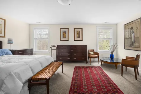 13 Clover Lane Londonderry NH 03053