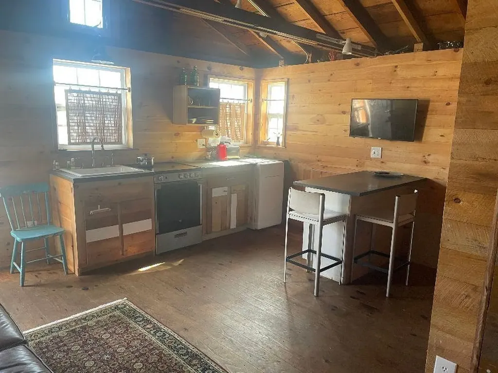 12 Smith Avenue Hampton NH 03842