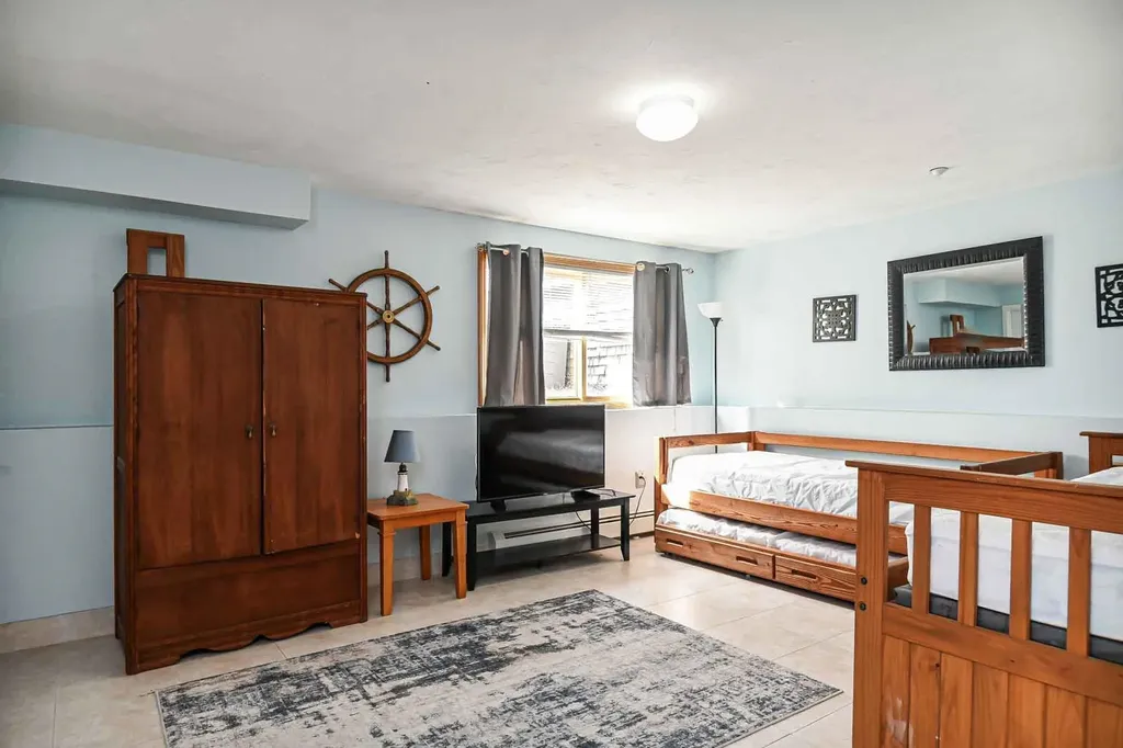 14-16 Dover Avenue Hampton NH 03842