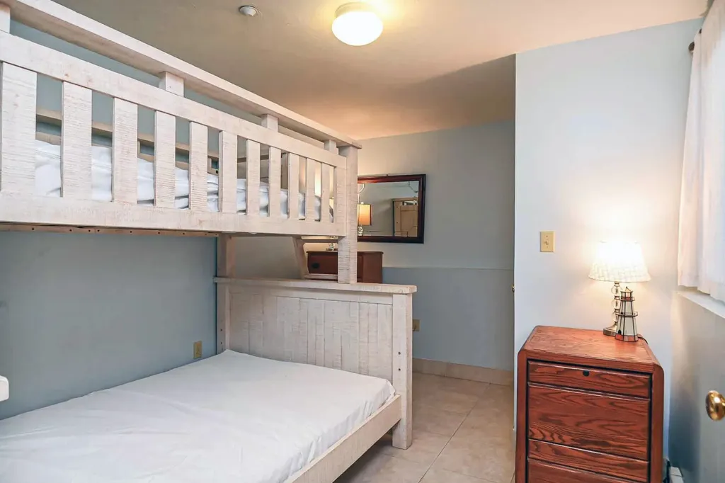 14-16 Dover Avenue Hampton NH 03842