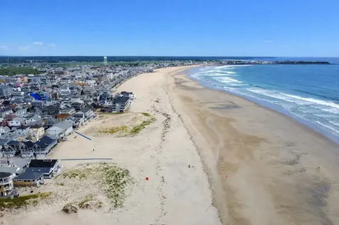 14-16 Dover Avenue Hampton NH 03842