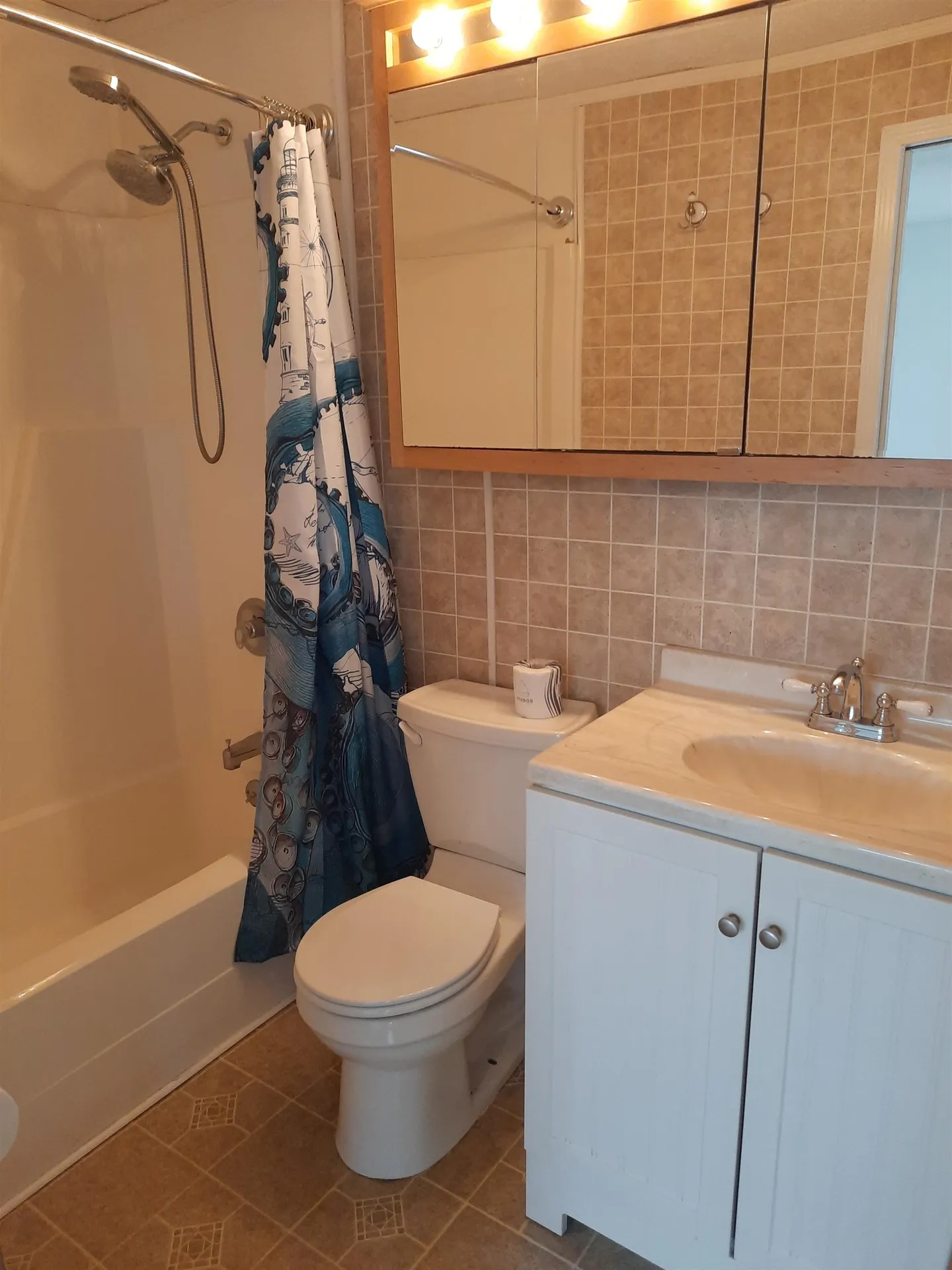 7 Autumn Leaf Drive Nashua NH 03060