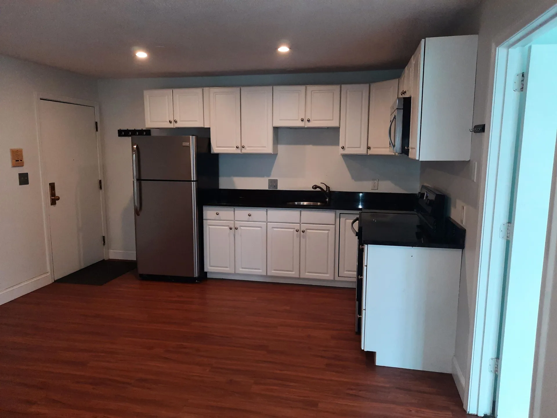 7 Autumn Leaf Drive Nashua NH 03060