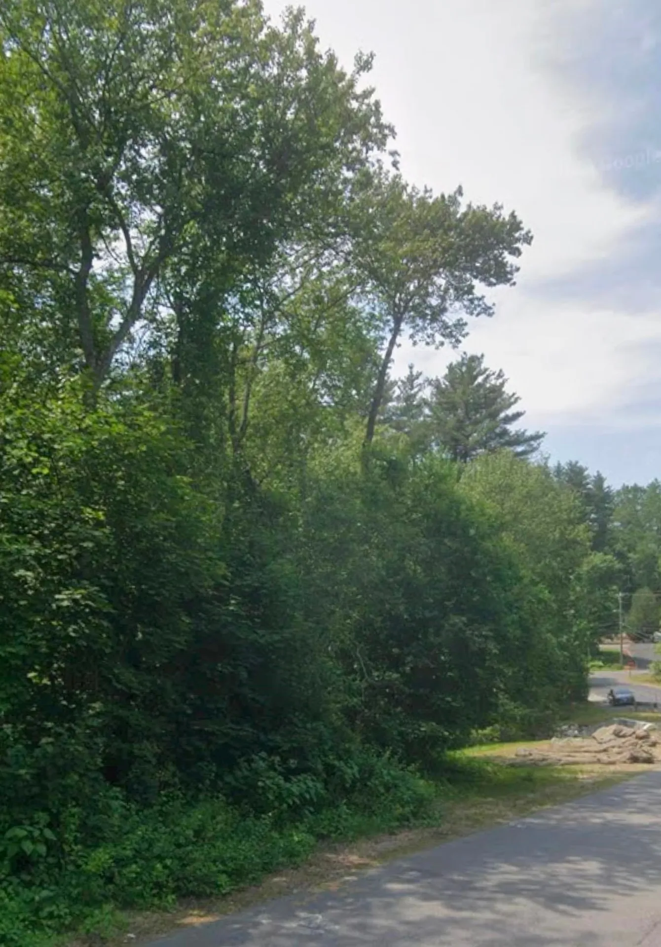 17 Tyler Road Derry NH 03038