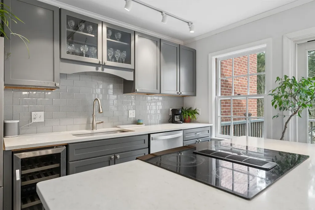 57 Townhouse Way Woodstock VT 05091