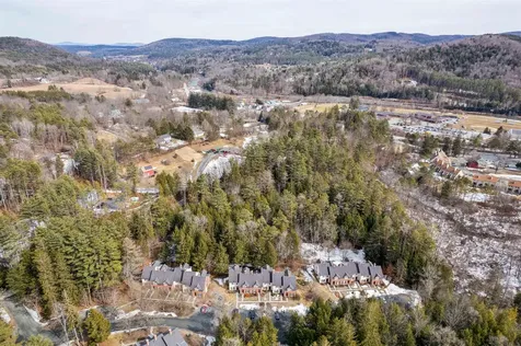 57 Townhouse Way Woodstock VT 05091